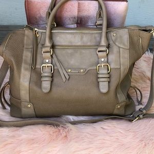 🎀Sale! Sole Society tote/crossbody